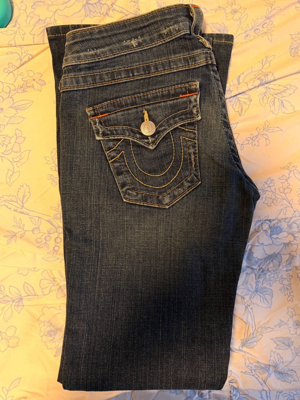 VINTAGE True religion Women's Dark Blue Skinny Jeans with Decorative Back Pocket